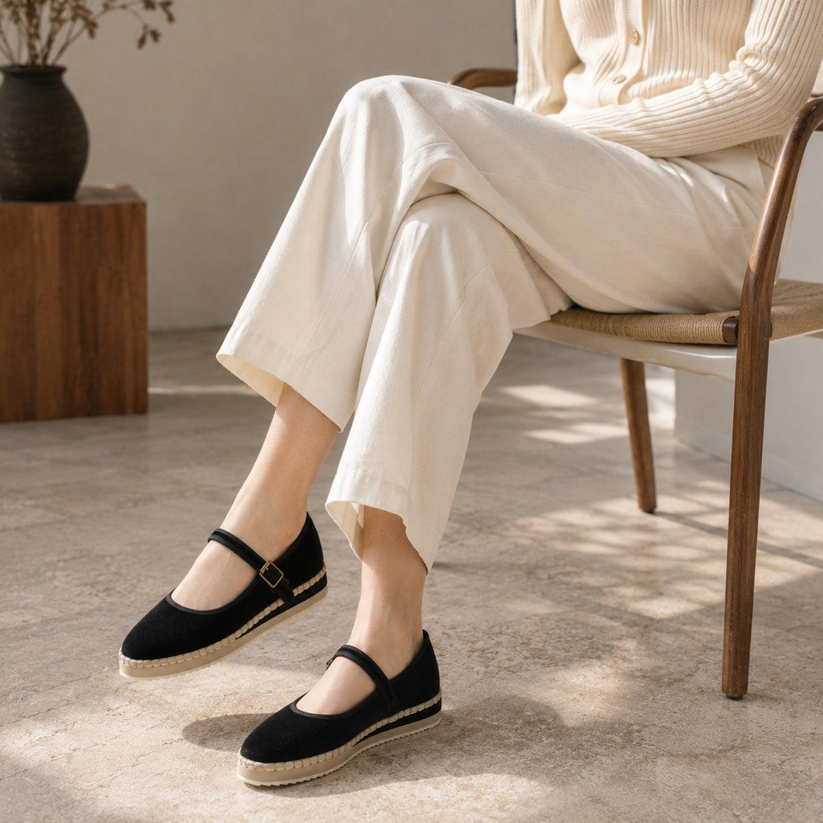 Women's Mary Jane Espadrilles - Black