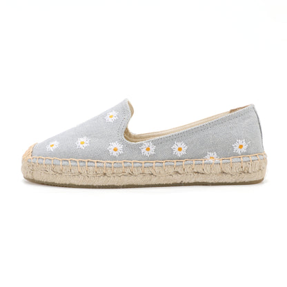 W-P9867 Gray Daisy - product photo