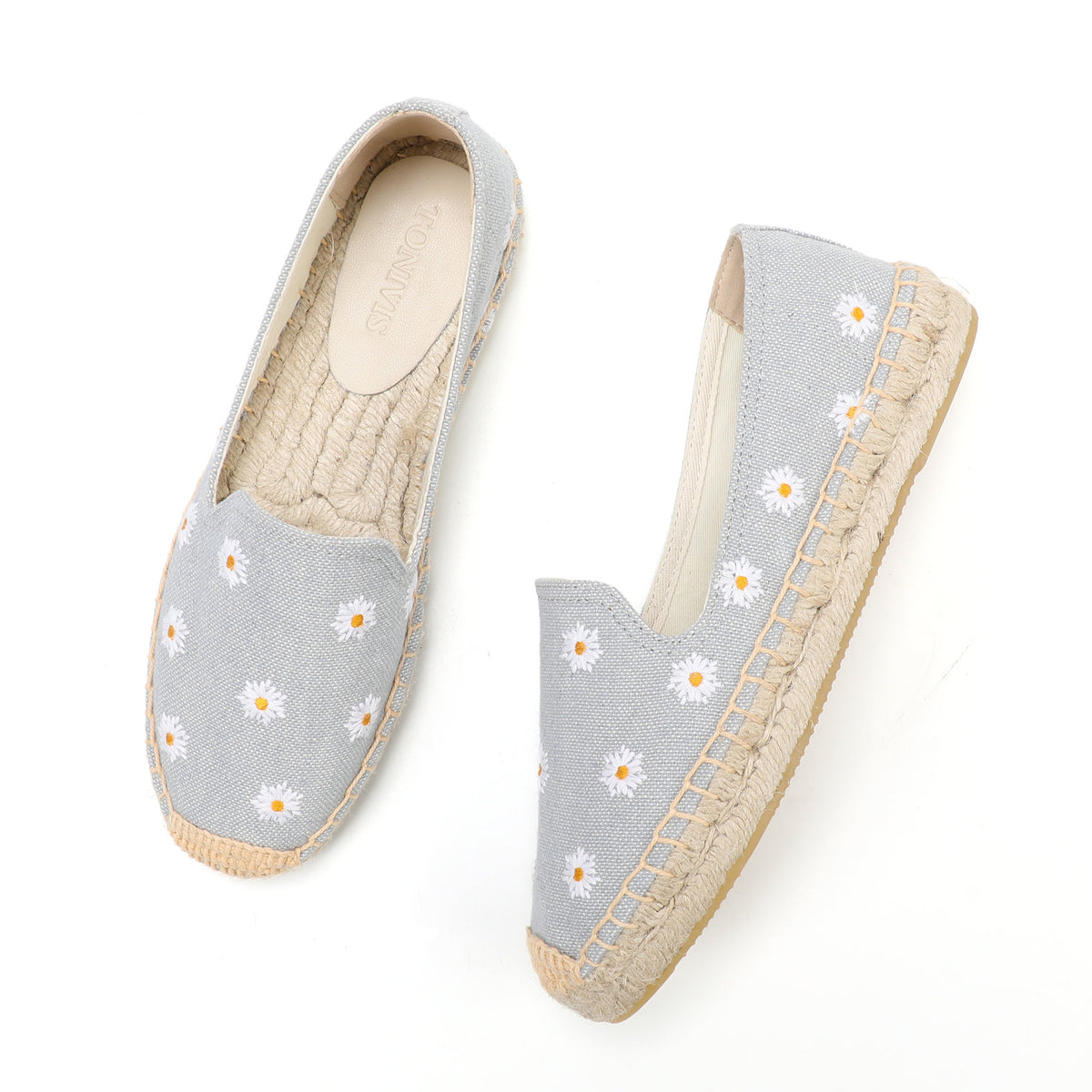 W-P9867 Gray Daisy - product photo