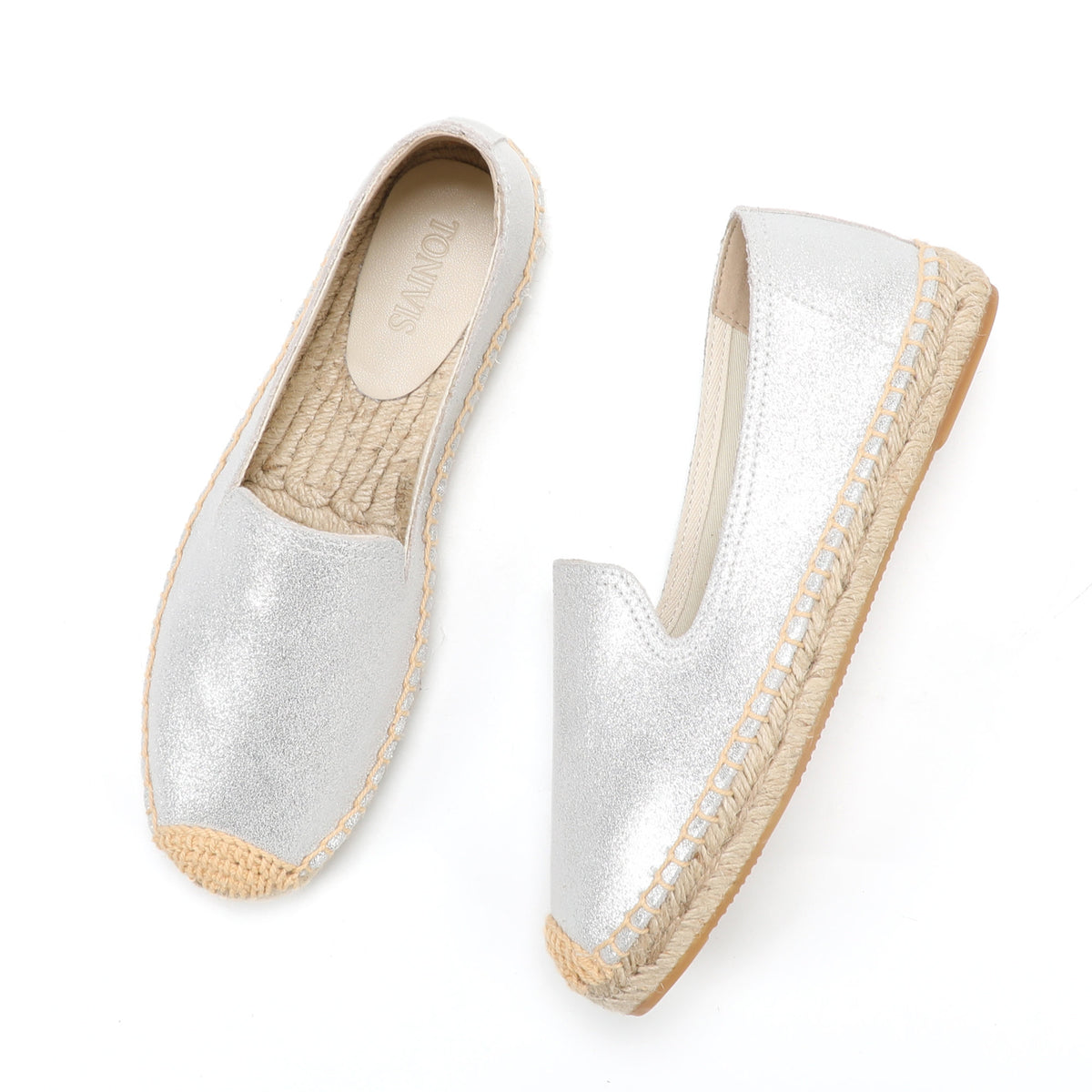 W-P9979 Silver Leather - product photo