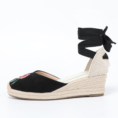 W S953 Black Rose
