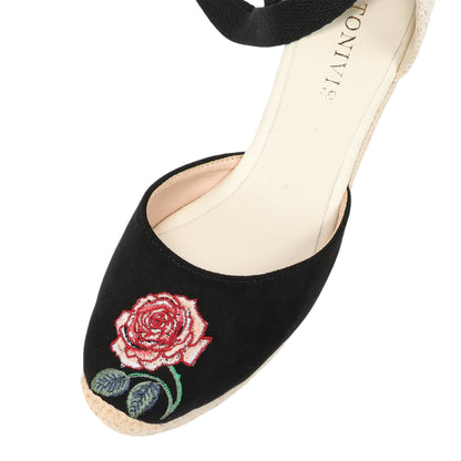 W S953 Black Rose
