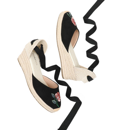 W S953 Black Rose